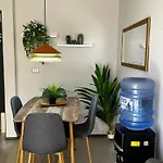 Nuevo Apartamento- Wifi -Parking -Aire Acondicionado